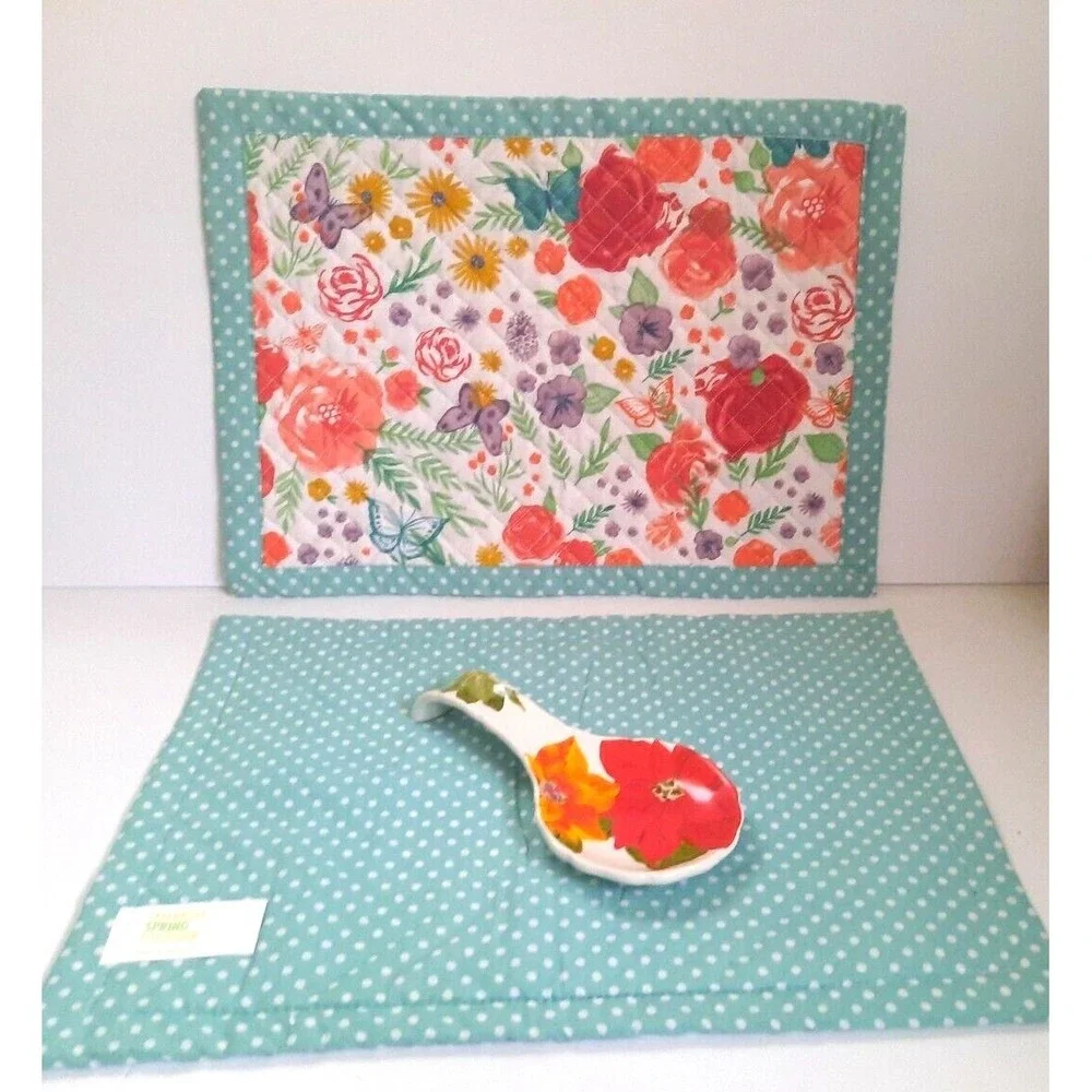 Pioneer Woman Spoon Rest Poinsettia & Celebrate Spring‎ Together Placemats 3pc